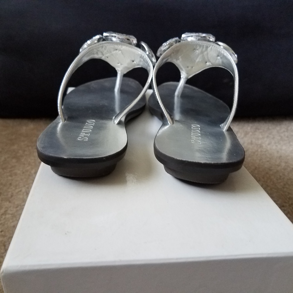 Silver jewelled thong sandal 36 - Picture 6 of 8